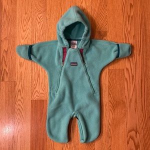 Patagonia baby fleece bunting